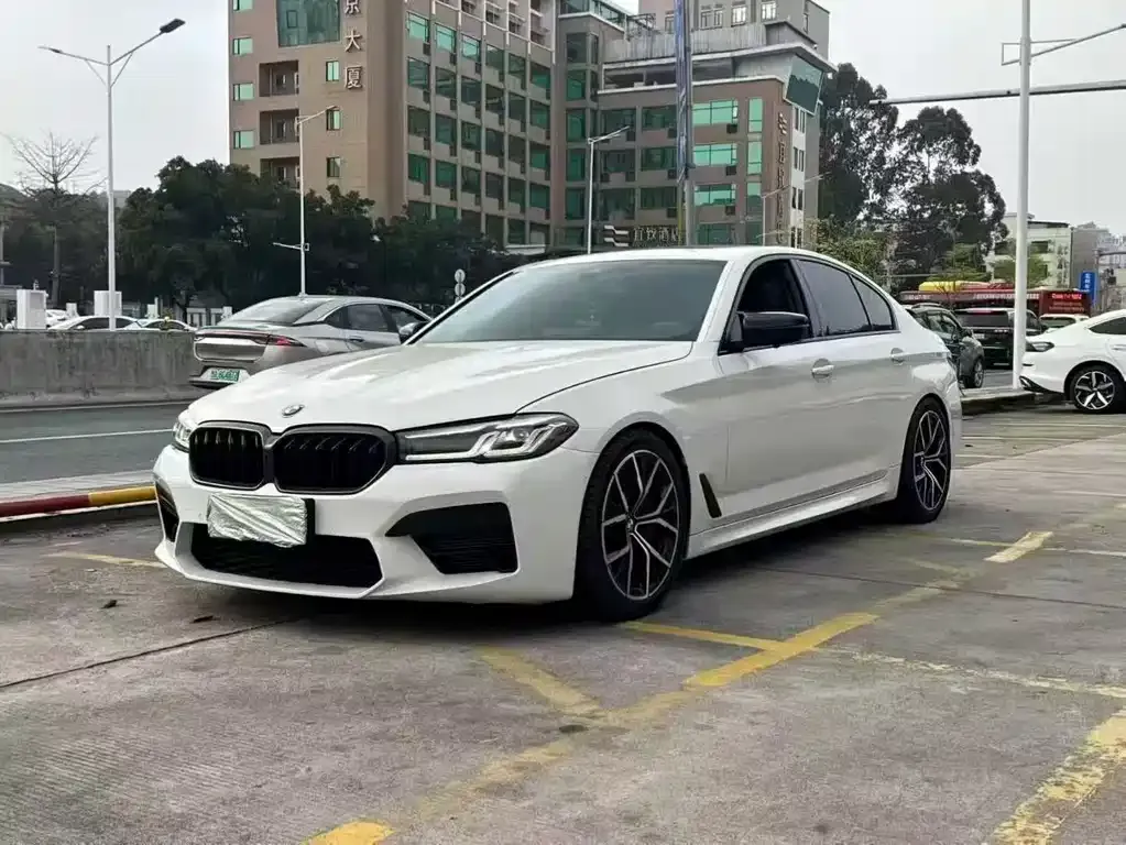 BMW 5 Series (Import) — фото 1