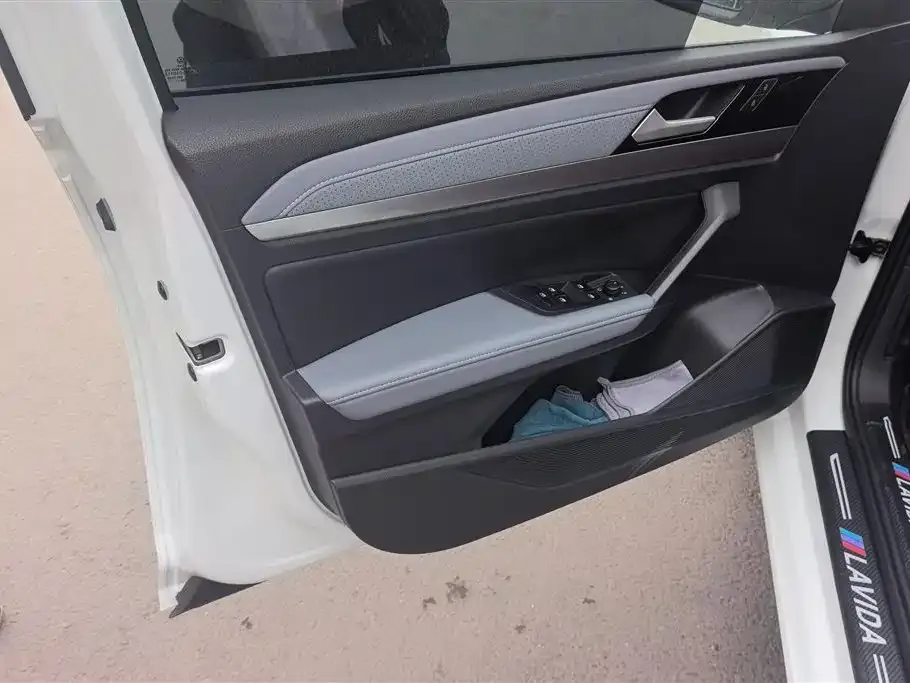 Volkswagen Lavida 2023 из CN, фото 10