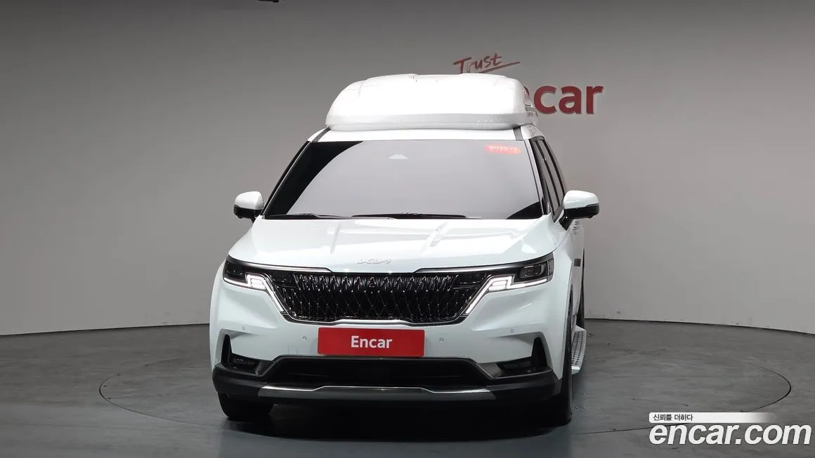 Kia Carnival — фото 10
