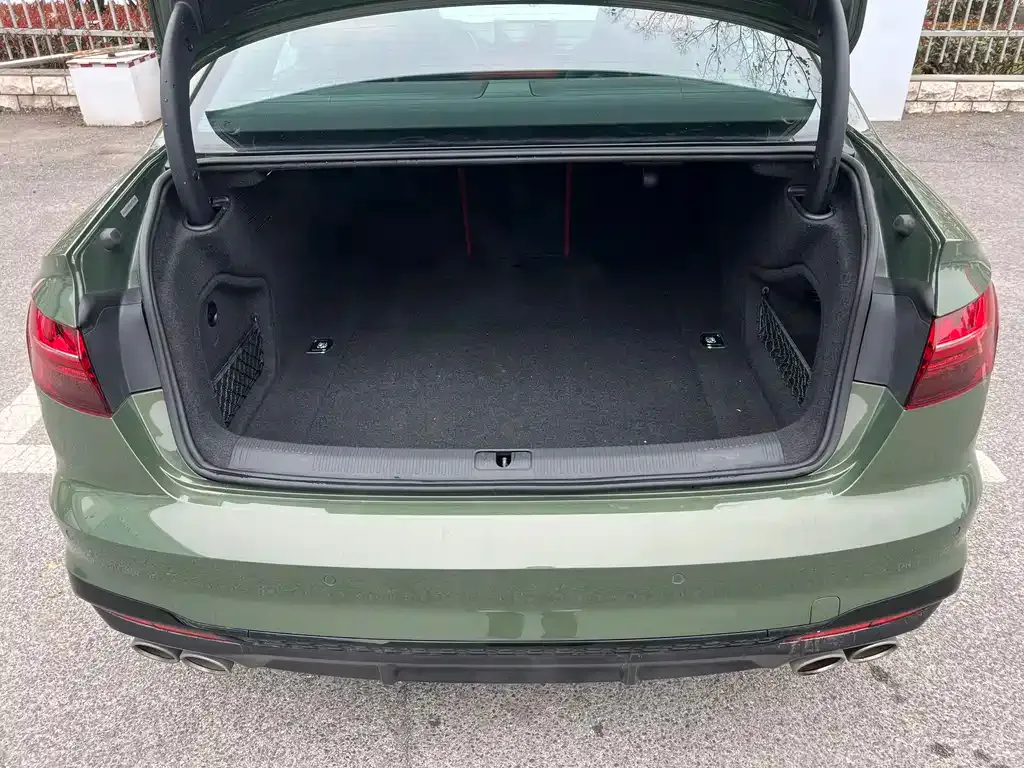 Audi S4 2024 из CN, фото 8