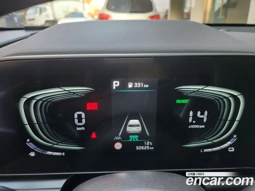 Kia Niro — фото 10