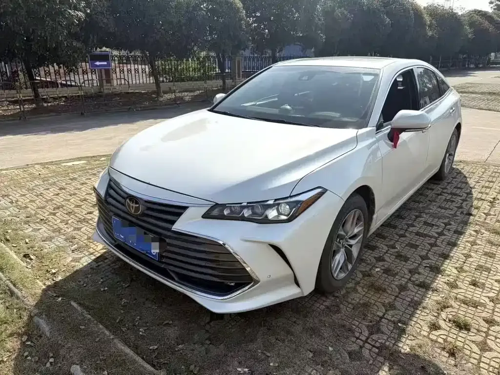 Toyota Avalon 2021 из CN, фото 1
