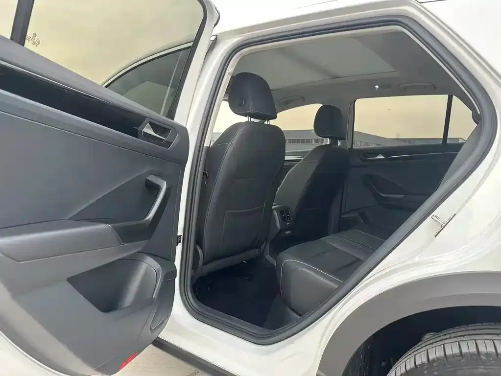 Volkswagen T-Roc 2022 из CN, фото 3