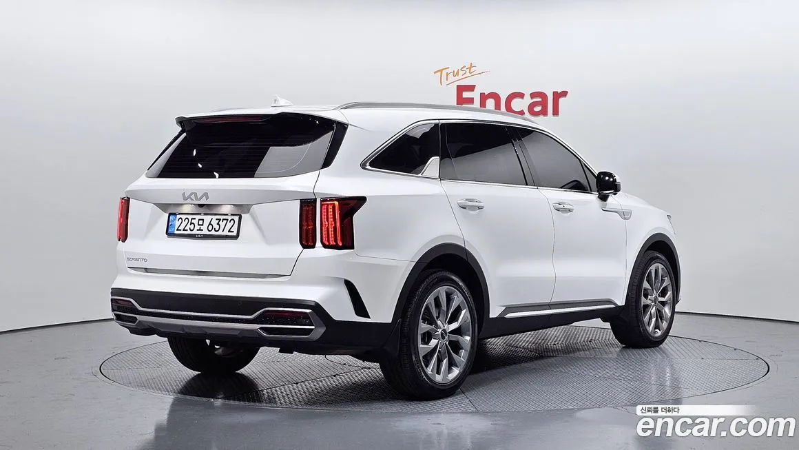 Kia Sorento — фото 9