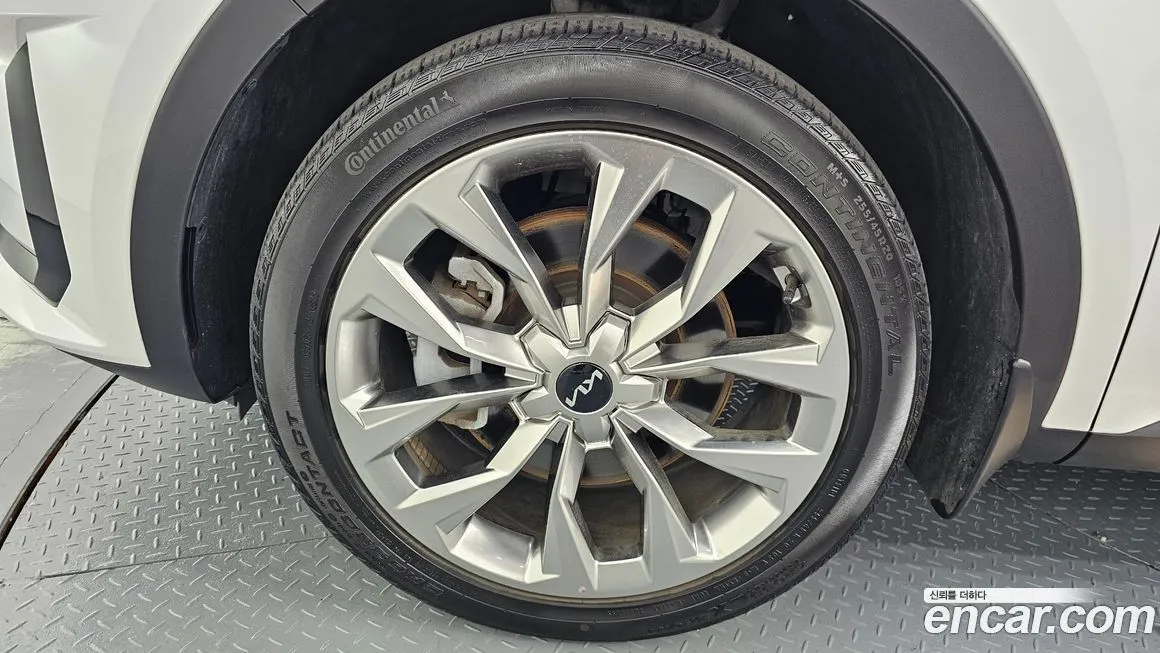 Kia Sorento — фото 10