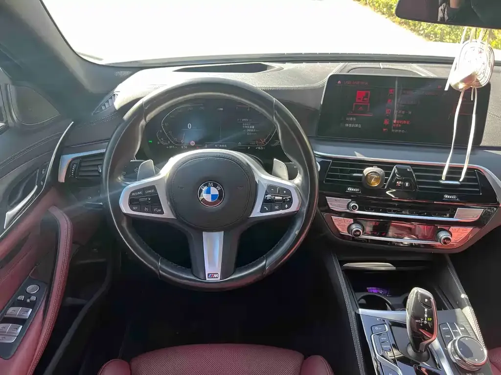 BMW 5 Series 2021 из CN, фото 2