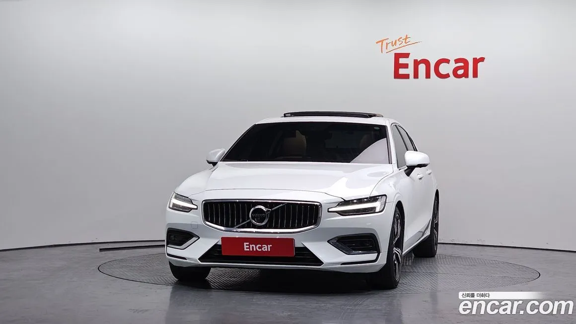 Volvo S60 2022 из KR, фото 6