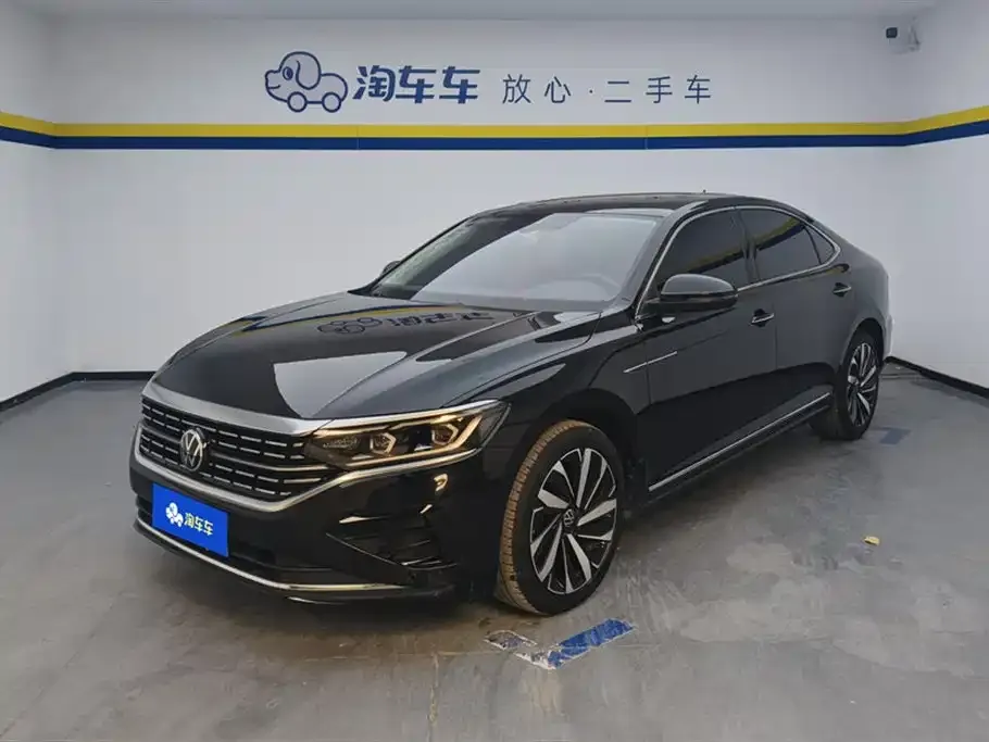Volkswagen Passat — фото 1