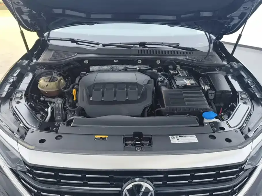 Volkswagen Passat — фото 10