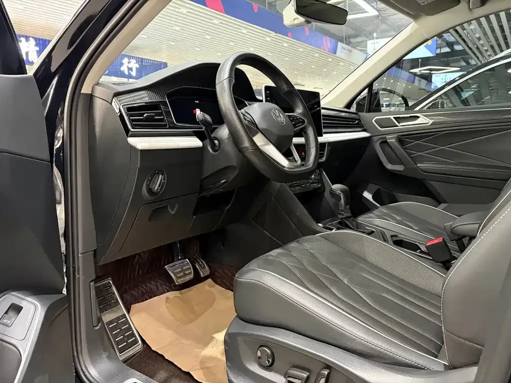 Volkswagen Tiguan L 2023 из CN, фото 9