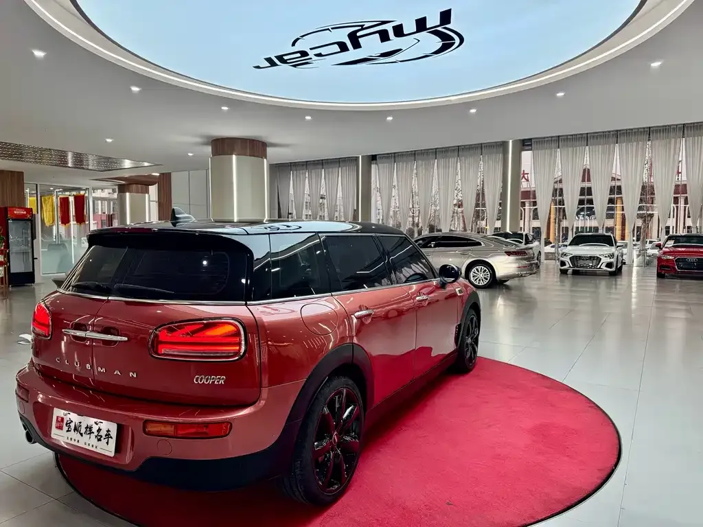MINI Clubman — фото 6