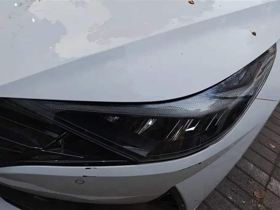 Hyundai Elantra — фото 4