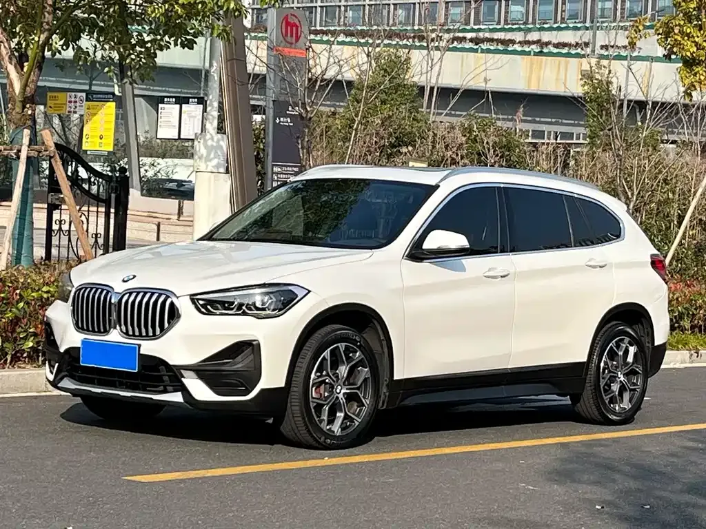 BMW X1 2021 из CN, фото 1