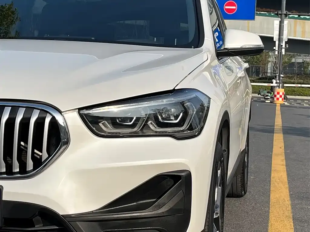 BMW X1 2021 из CN, фото 10