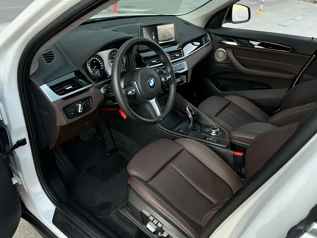 BMW X1 2021 из CN, фото 8