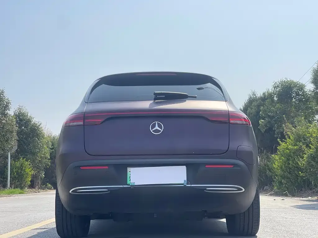 Mercedes-Benz EQC — фото 2