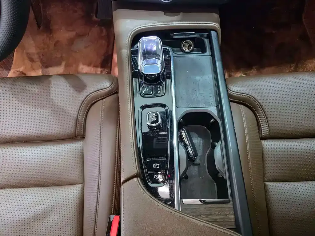 Volvo S90 2023 из CN, фото 4