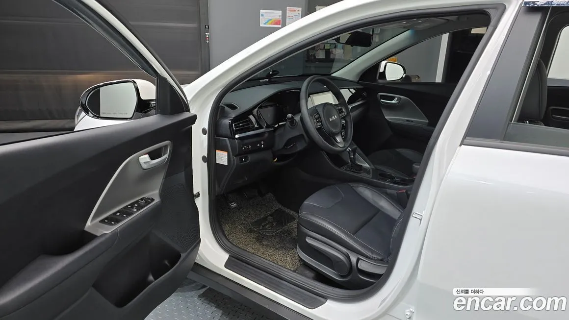 Kia Niro 2022 из KR, фото 2