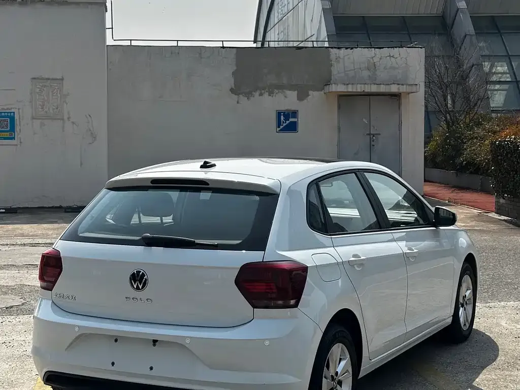 Volkswagen Polo 2023 из CN, фото 2