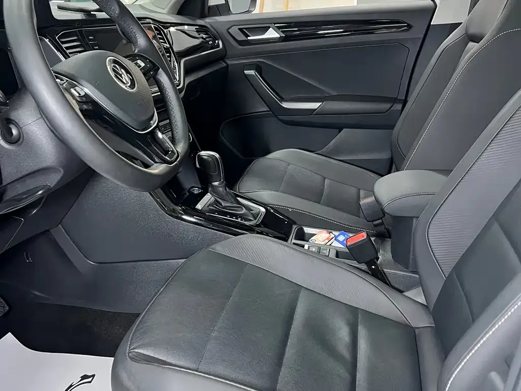 Volkswagen T-Roc 2022 из CN, фото 9