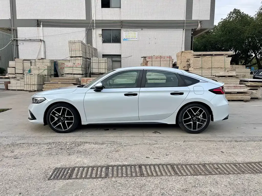 Honda Civic — фото 5