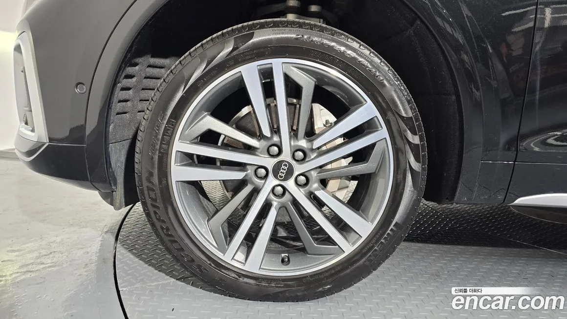 Audi Q5 2021 из KR, фото 9