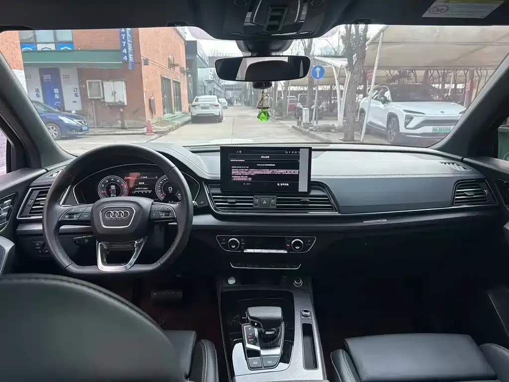 Audi Q5L 2025 из CN, фото 2