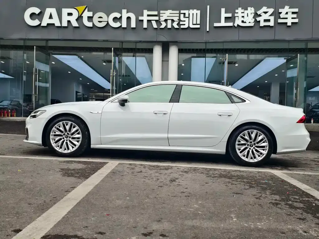 Audi A7L 2024 из CN, фото 4