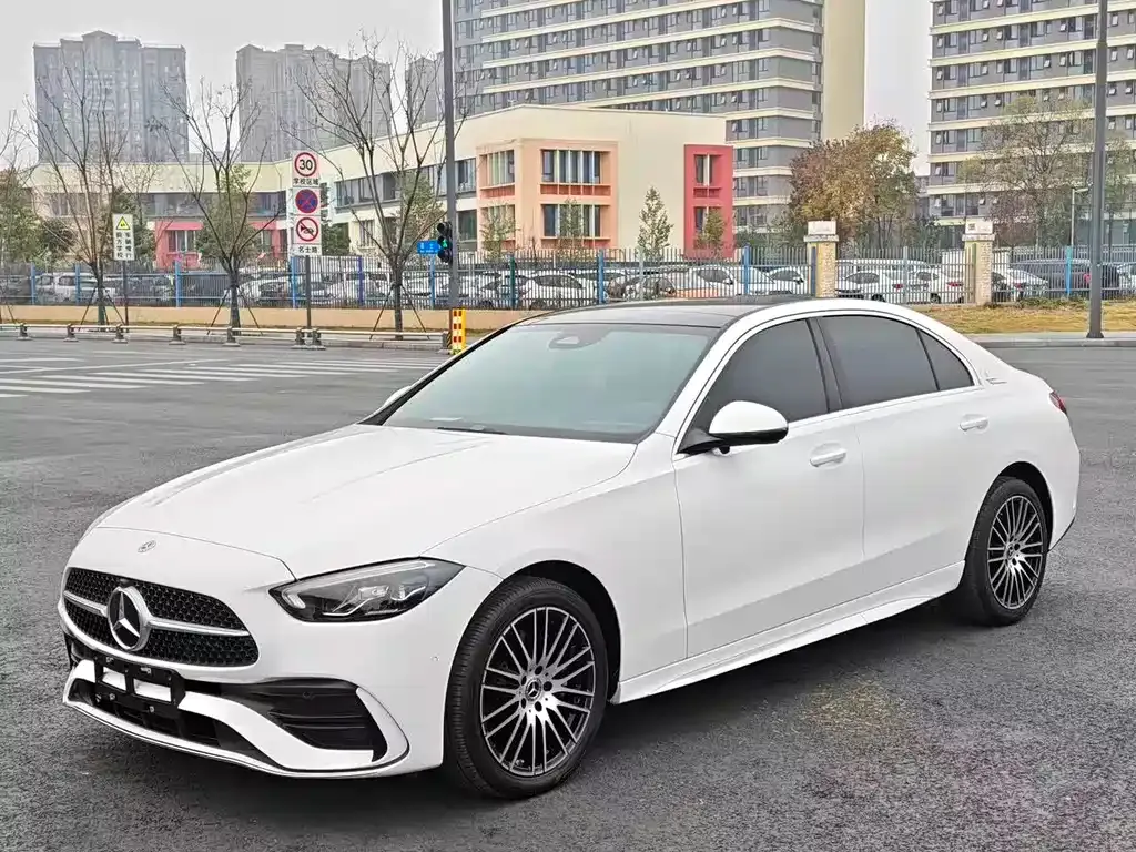 Mercedes-Benz C-Class — фото 1