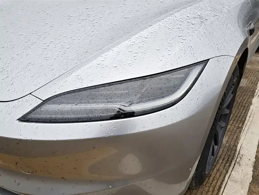 Tesla Model 3 — фото 3