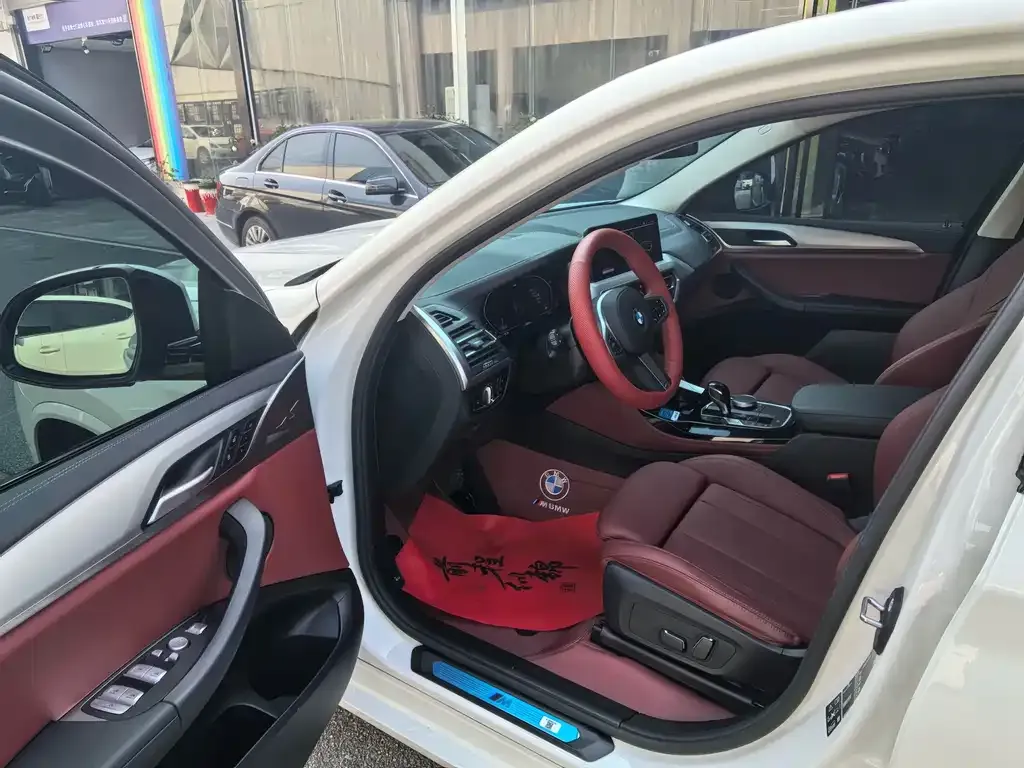 BMW X4 2024 из CN, фото 7