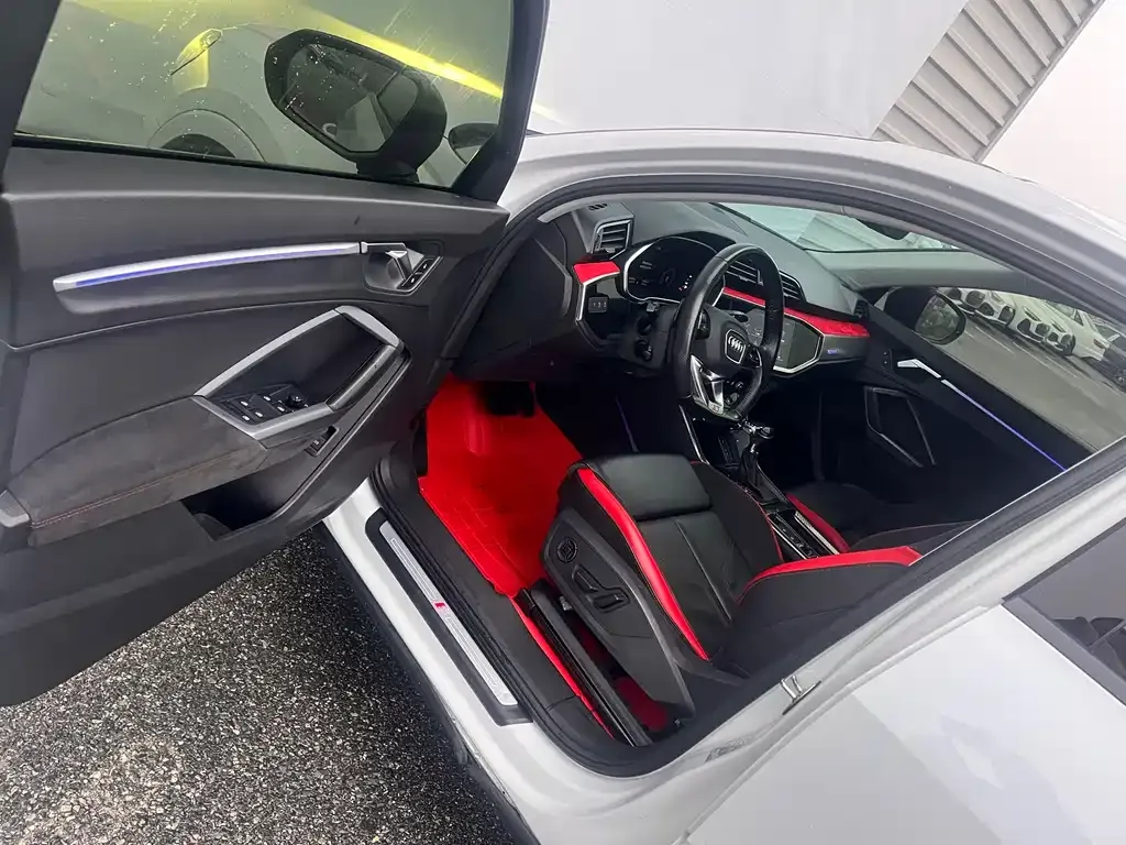 Audi Q3 Sportback — фото 7