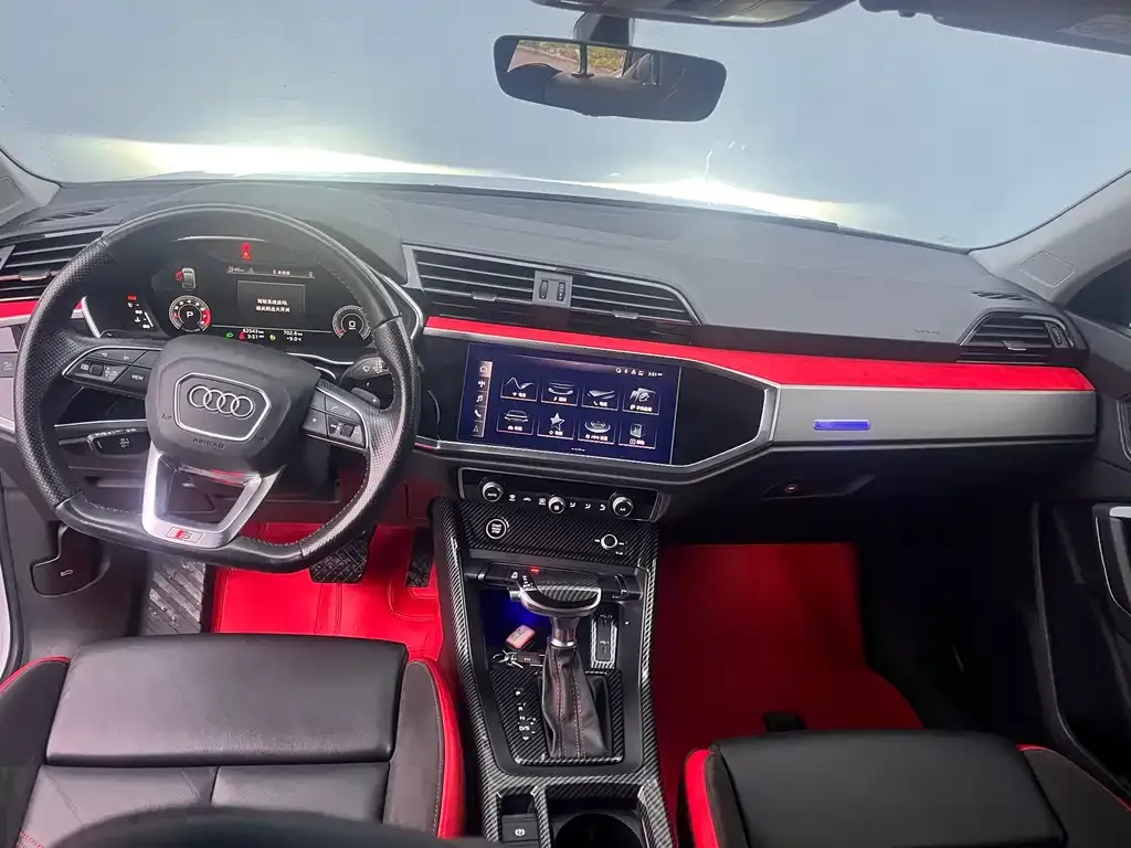 Audi Q3 Sportback — фото 3