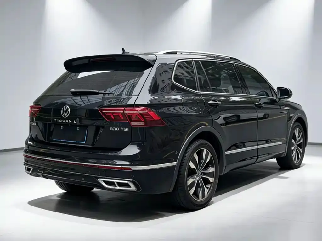 Volkswagen Tiguan L — фото 7