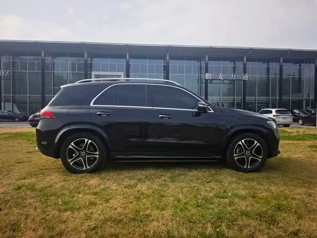 Mercedes-Benz GLE New Energy — фото 7