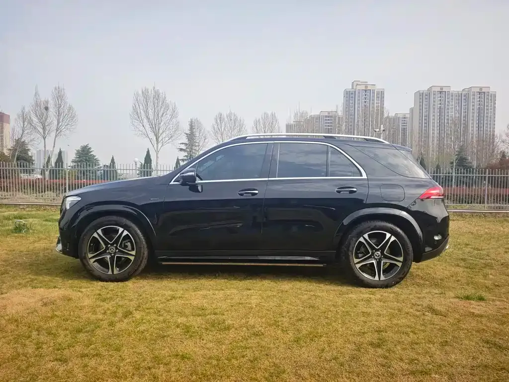 Mercedes-Benz GLE New Energy — фото 10