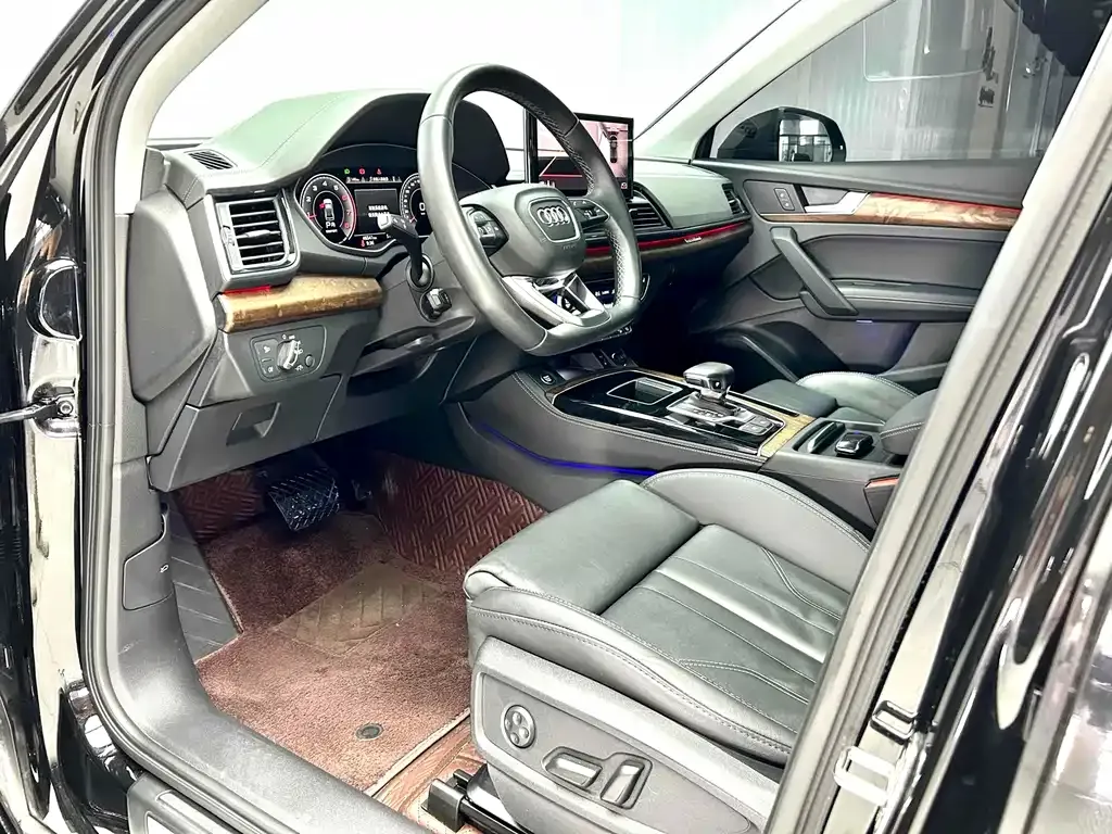 Audi Q5L 2022 из CN, фото 9
