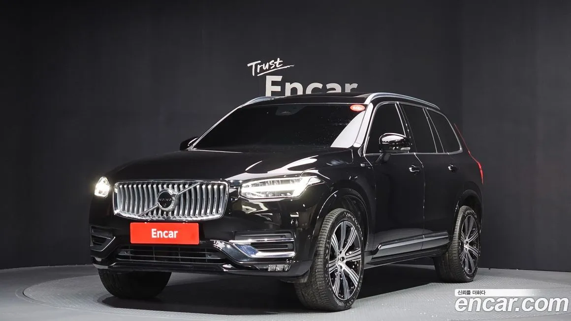 Volvo XC90 — фото 1