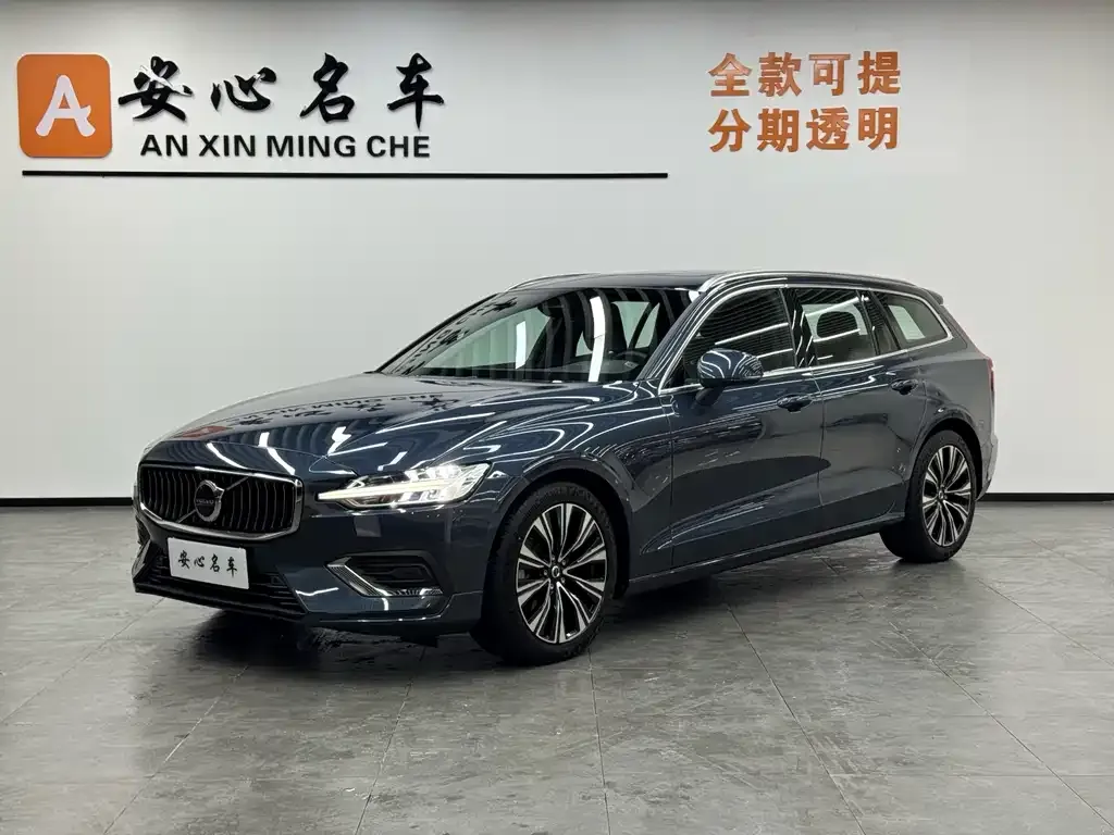 Volvo V60 2024 из CN, фото 1