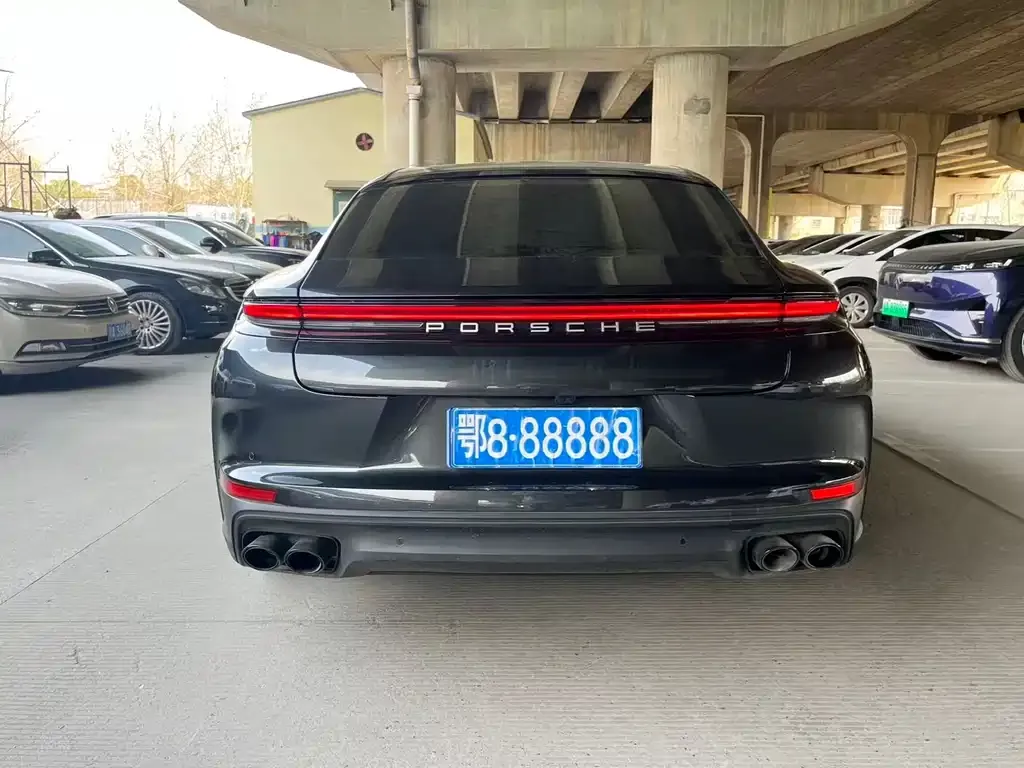 Porsche Panamera 2025 из CN, фото 4