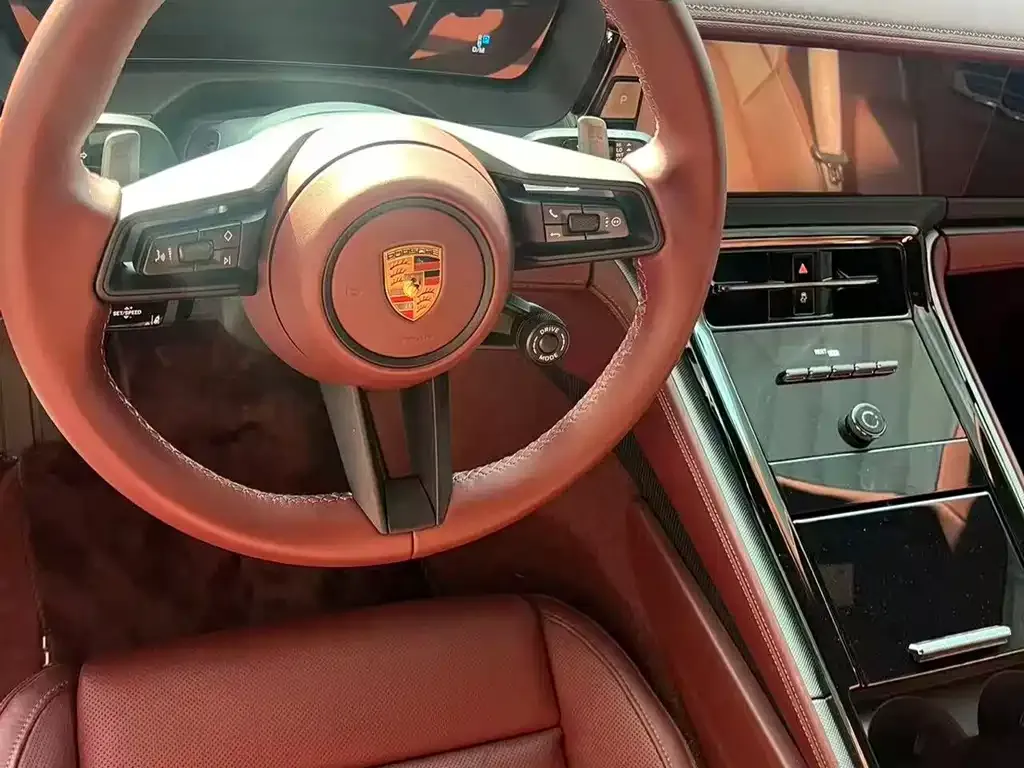 Porsche Panamera 2025 из CN, фото 2