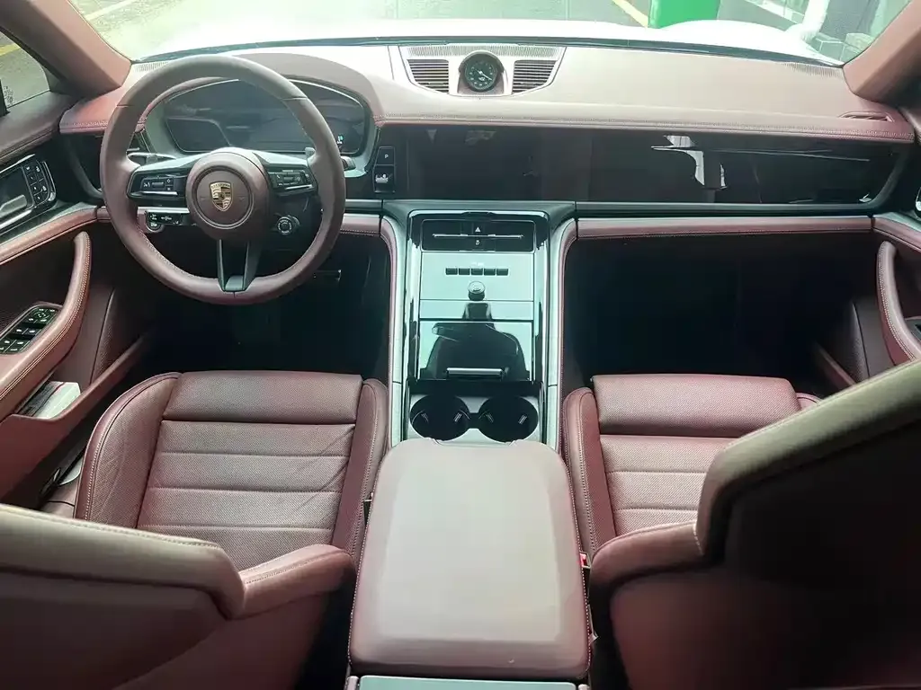Porsche Panamera 2025 из CN, фото 8