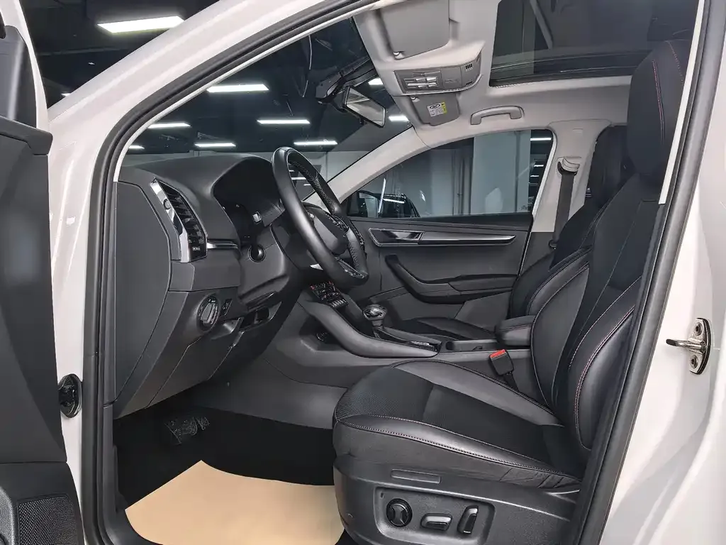 Skoda Karoq — фото 6