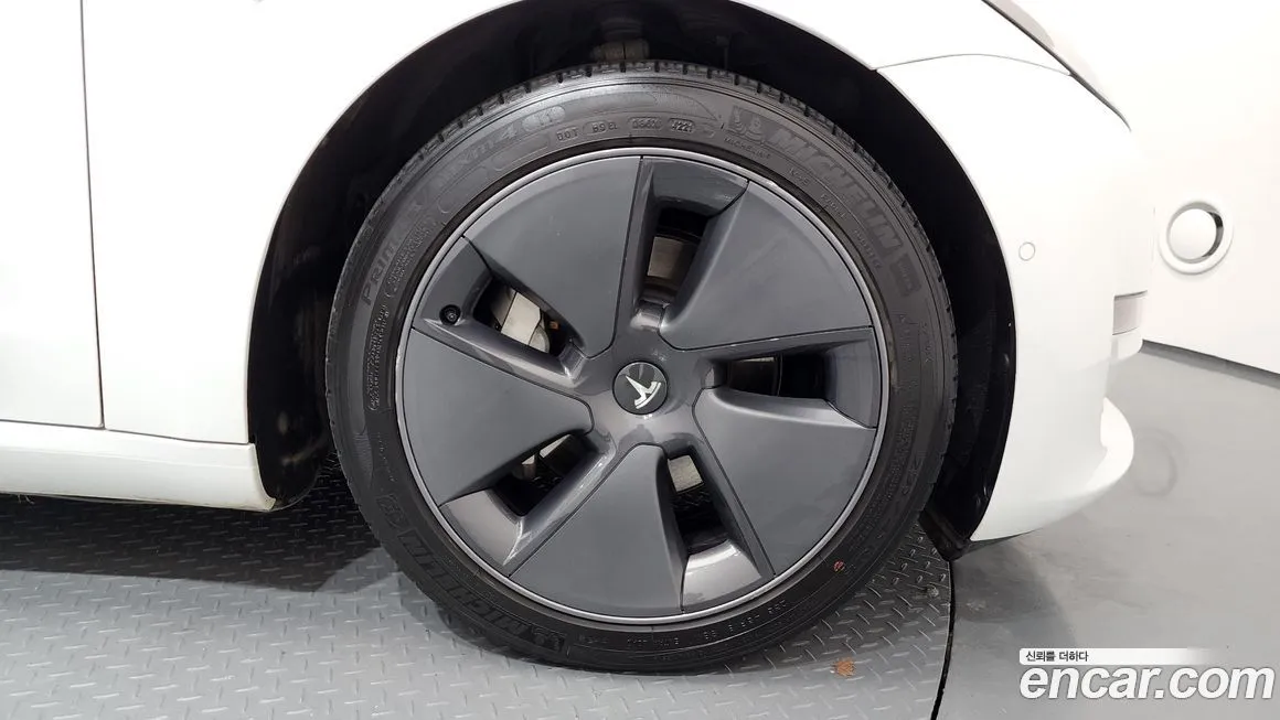 Tesla Model 3 2022 из KR, фото 7