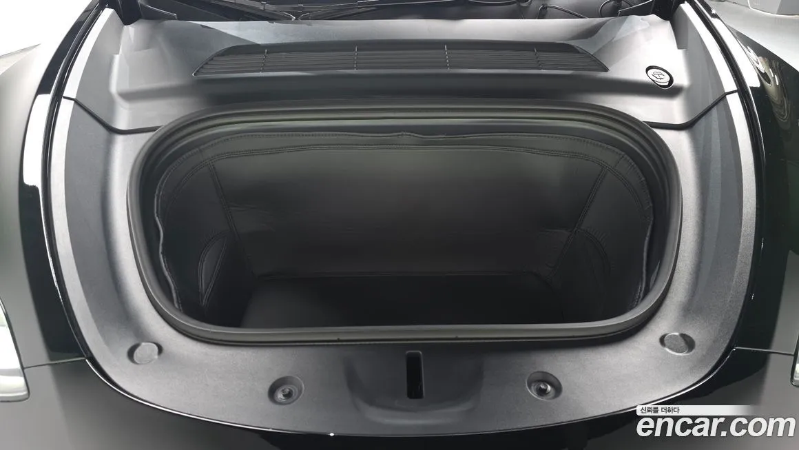 Tesla Model Y 2024 из KR, фото 9