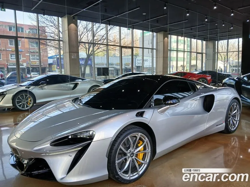 Mclaren Artura 2023 из KR, фото 10