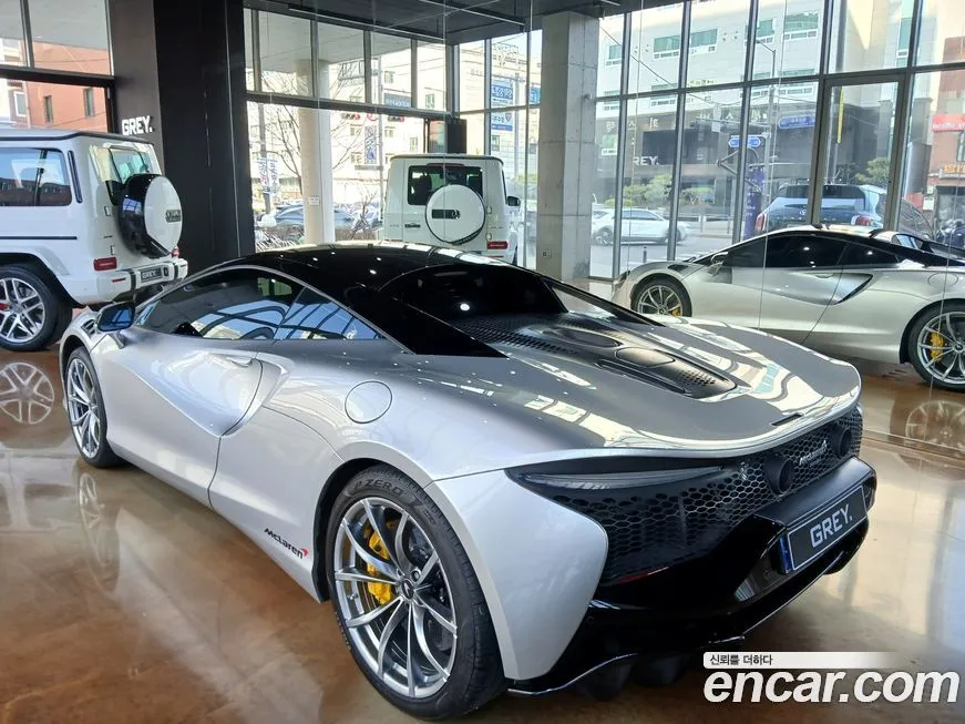 Mclaren Artura 2023 из KR, фото 2