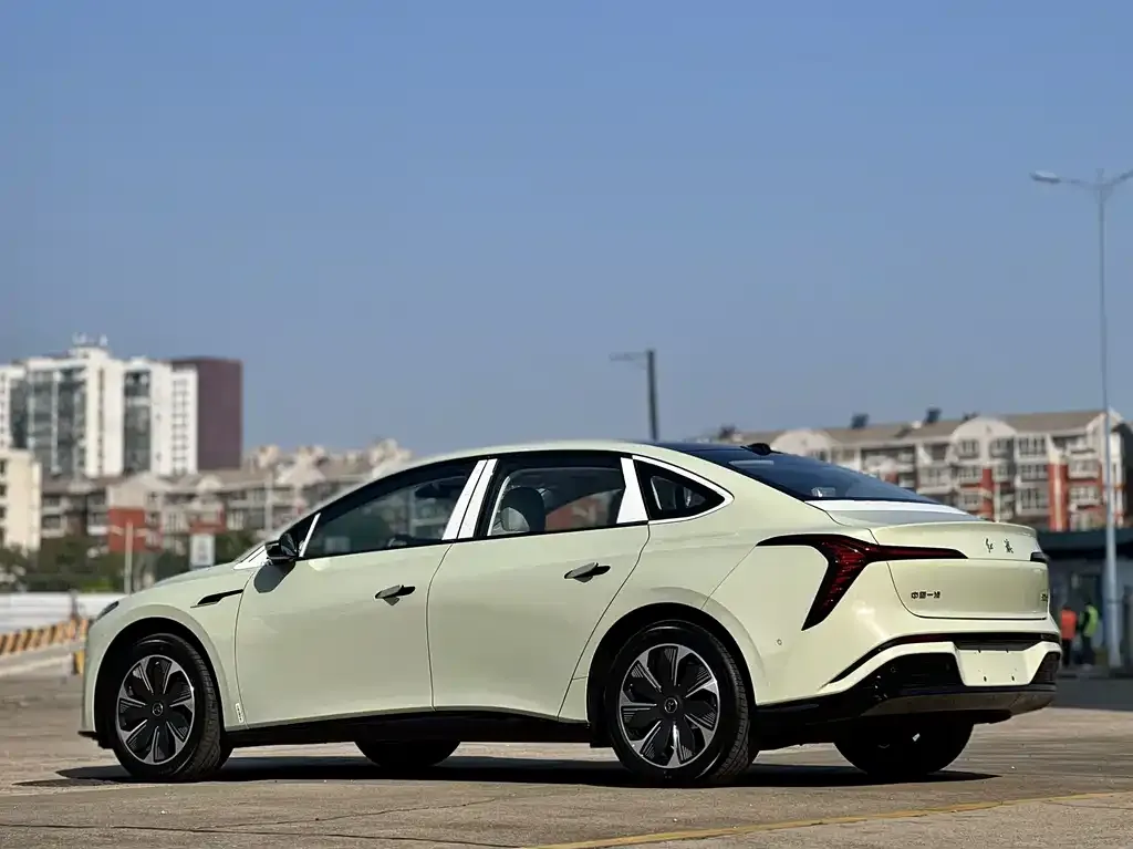 Hongqi Tiangong 05 2025 из CN, фото 7