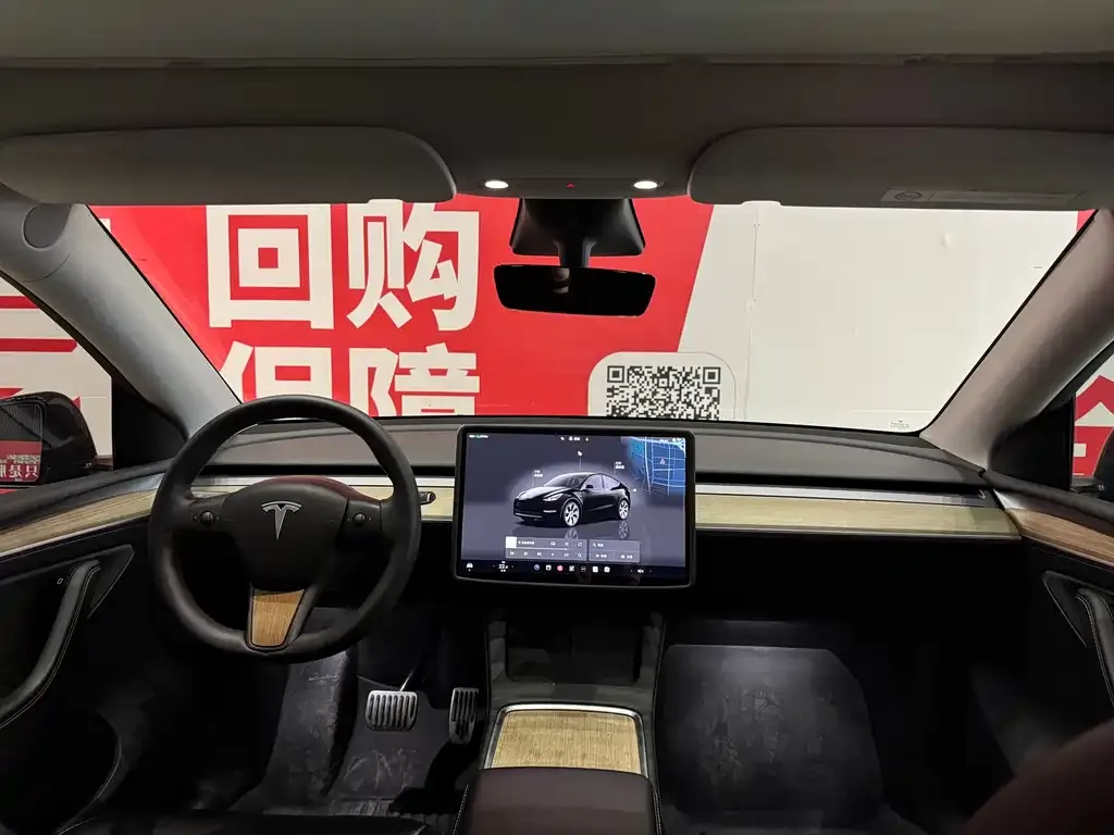 Tesla Model Y — фото 4