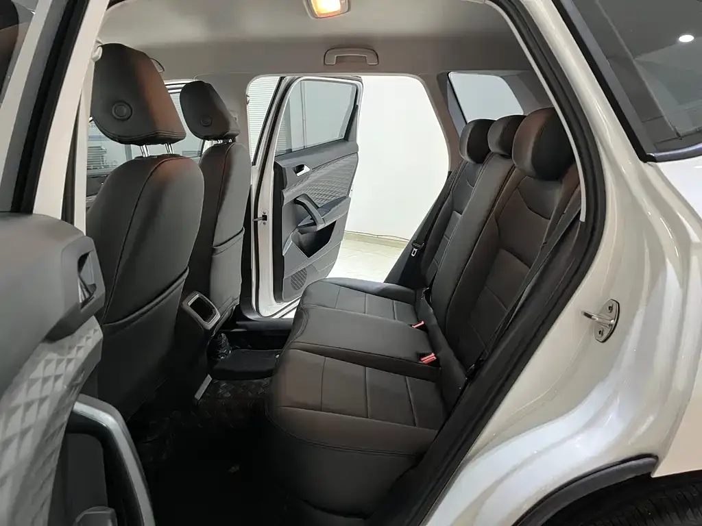 Volkswagen Tharu 2022 из CN, фото 2